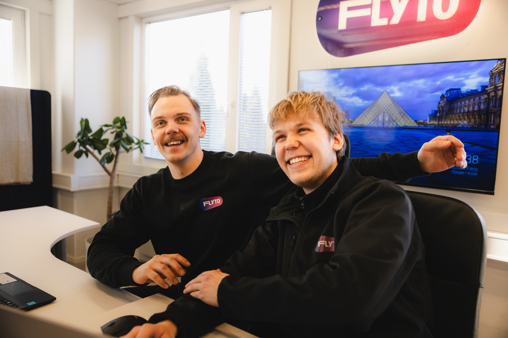 Flyto Relocation team